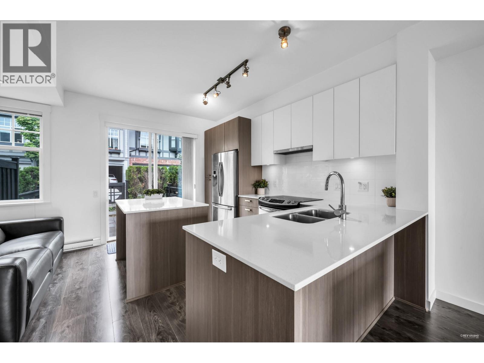 80 1320 RILEY STREET, Coquitlam