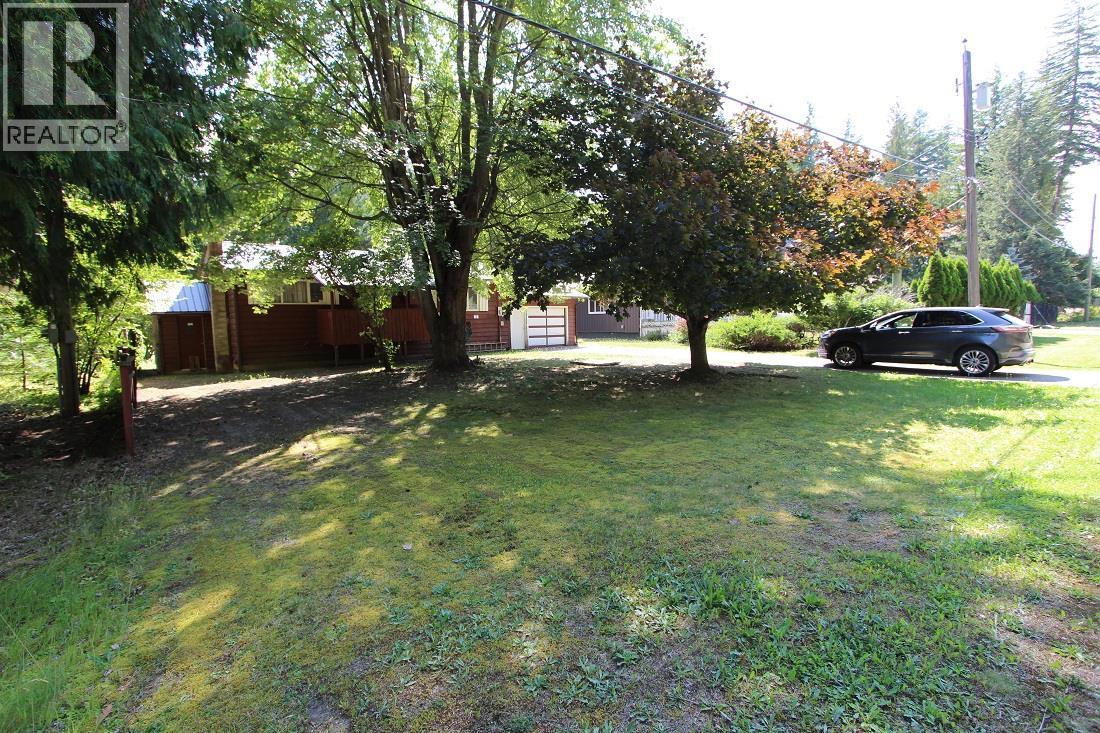  4192 Saratoga Road, Scotch Creek
