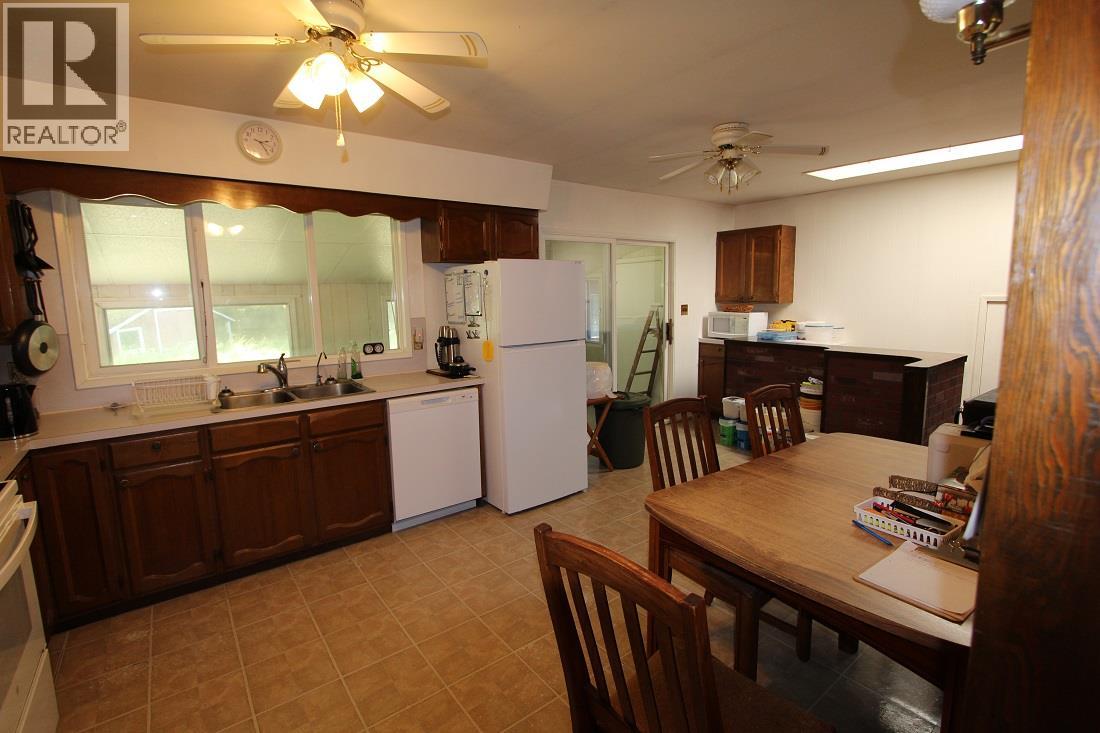  4192 Saratoga Road, Scotch Creek