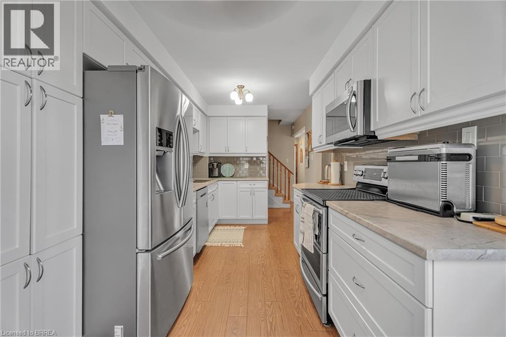 Photo 15 of 2366 Brunswick Court, Burlington ON