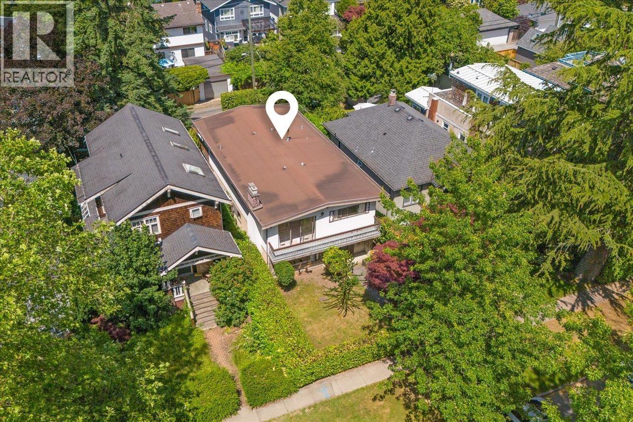Photo 37 of 4427 W 6th Avenue, Vancouver BC