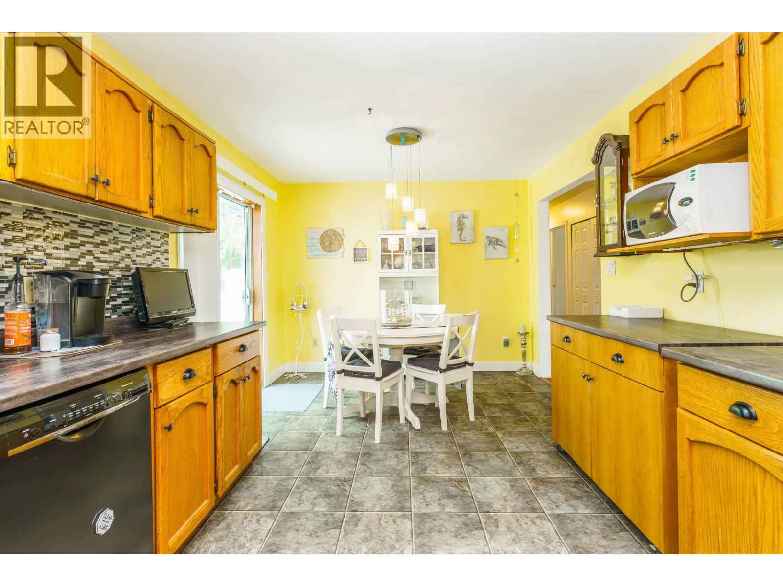 Photo 11 of 23765 119 B Avenue, Maple Ridge BC