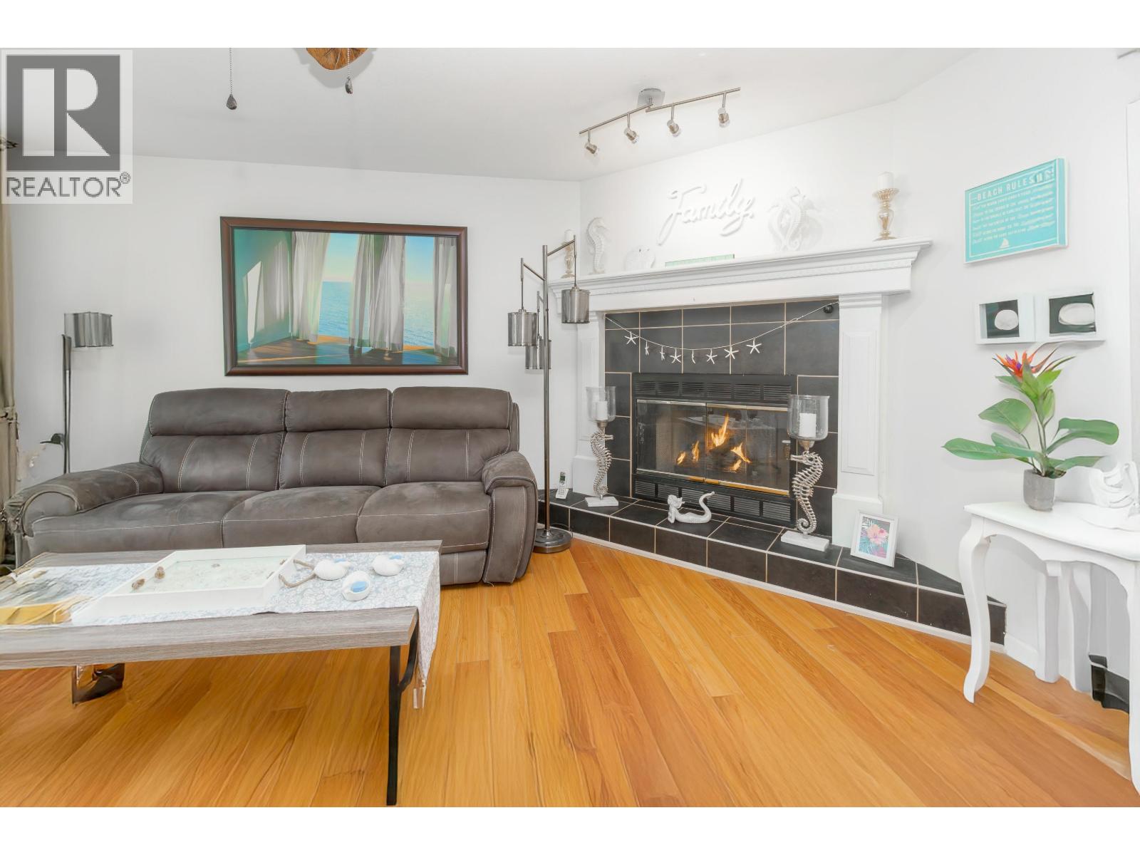 Photo 8 of 23765 119 B Avenue, Maple Ridge BC