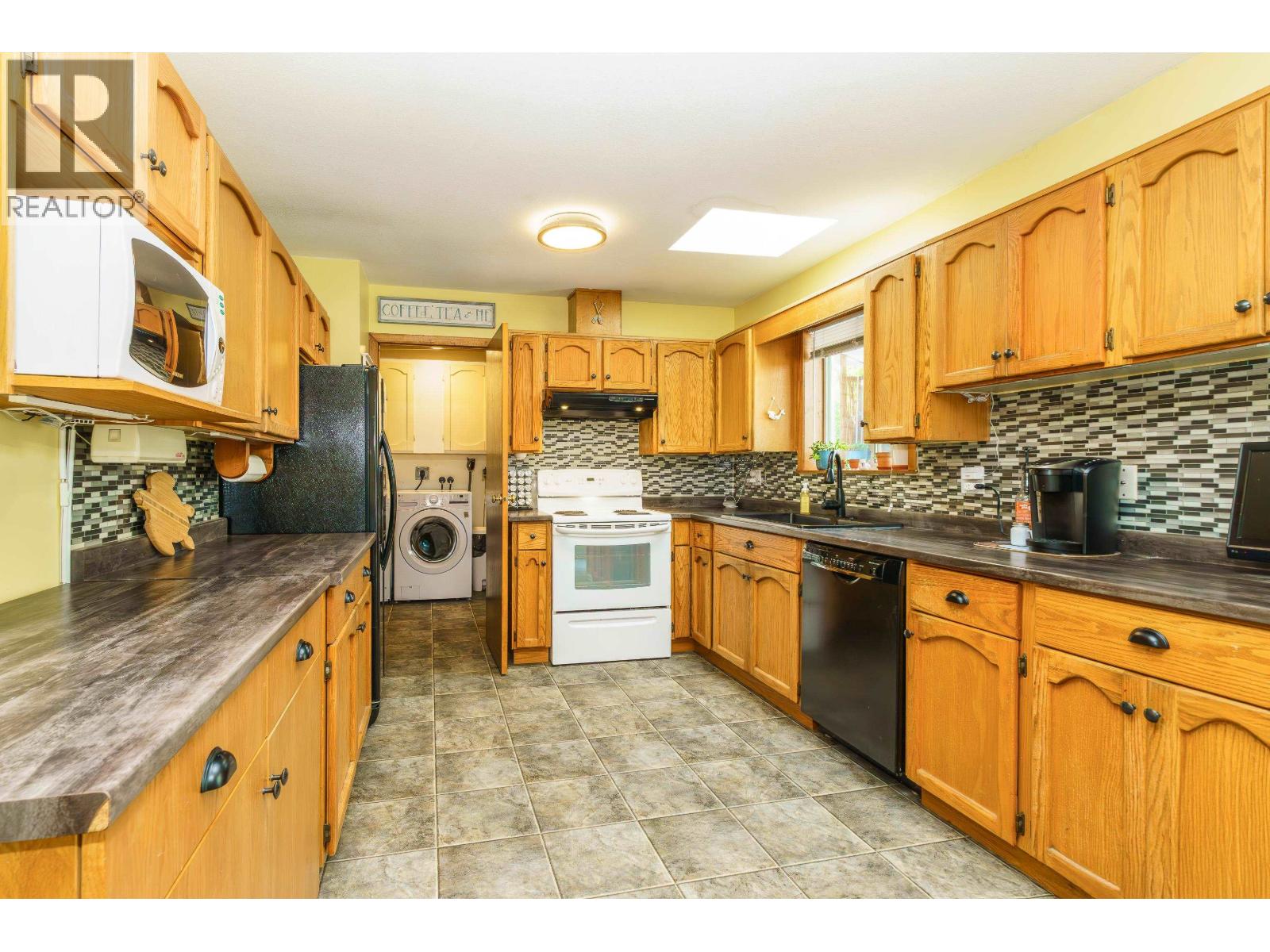Photo 9 of 23765 119 B Avenue, Maple Ridge BC