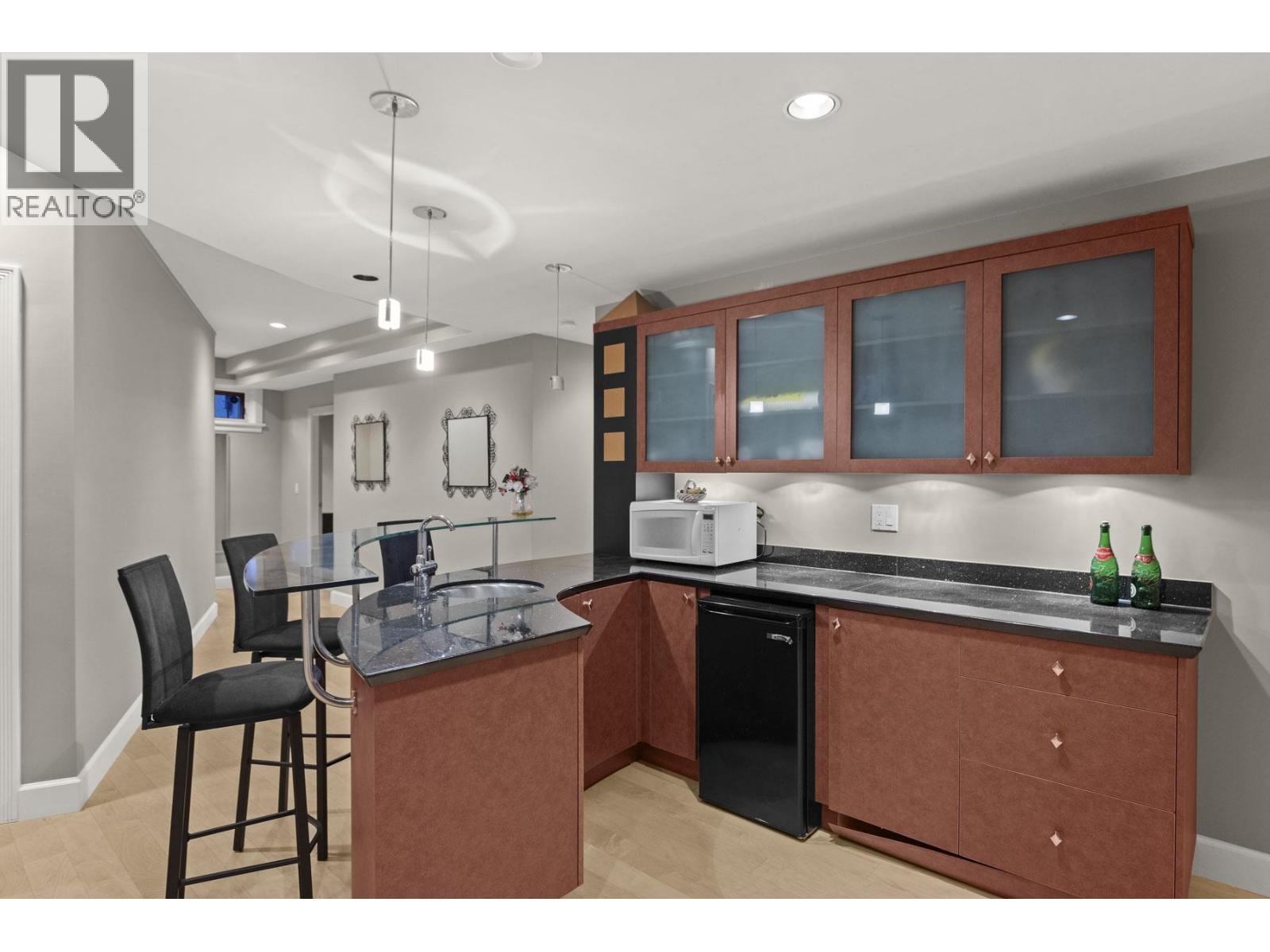1128 CRESTLINE ROAD, West Vancouver