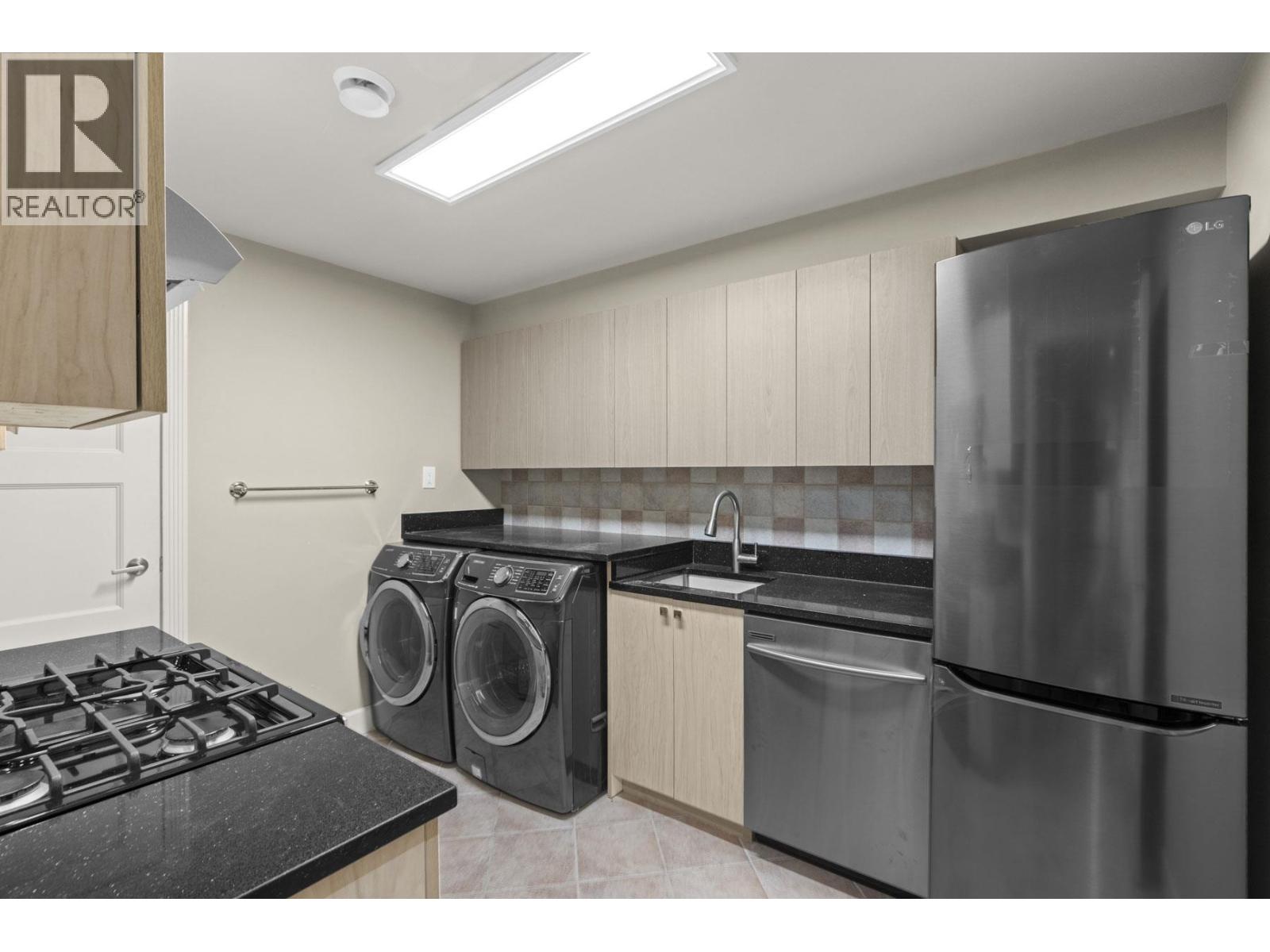 1128 CRESTLINE ROAD, West Vancouver