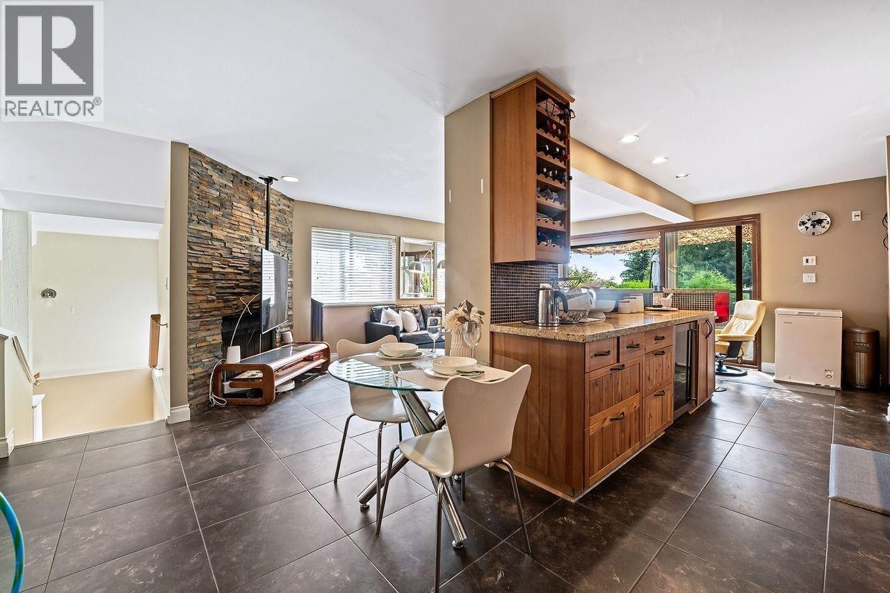 Photo 21 of 3435 St Georges Avenue, North Vancouver BC