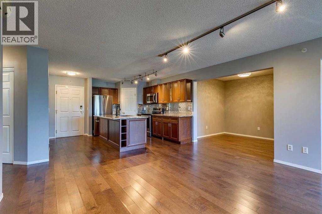 Single Family House for Sale in   Shawville Way SE Shawnessy Calgary 