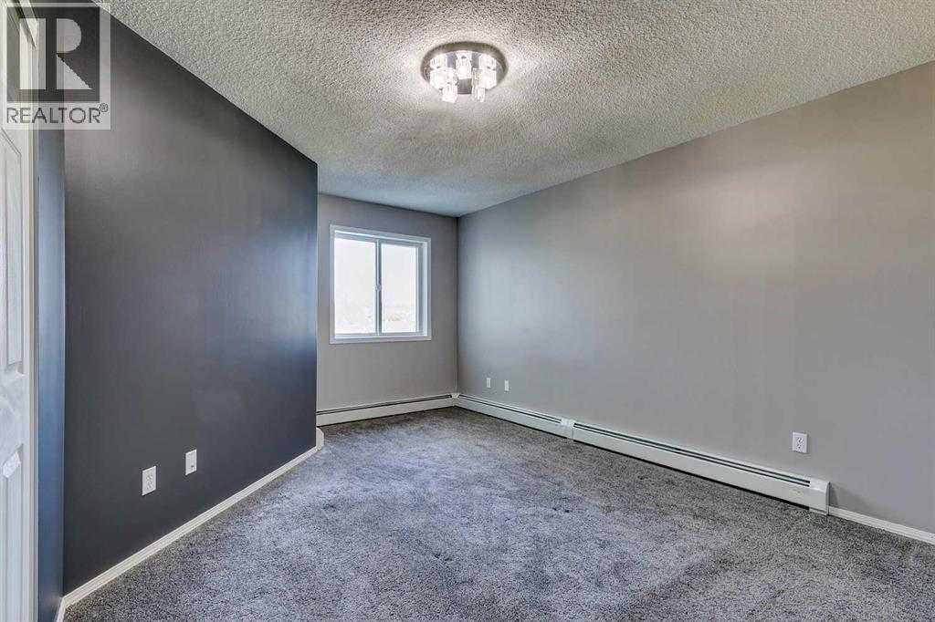 Single Family House for Sale in   Shawville Way SE Shawnessy Calgary 