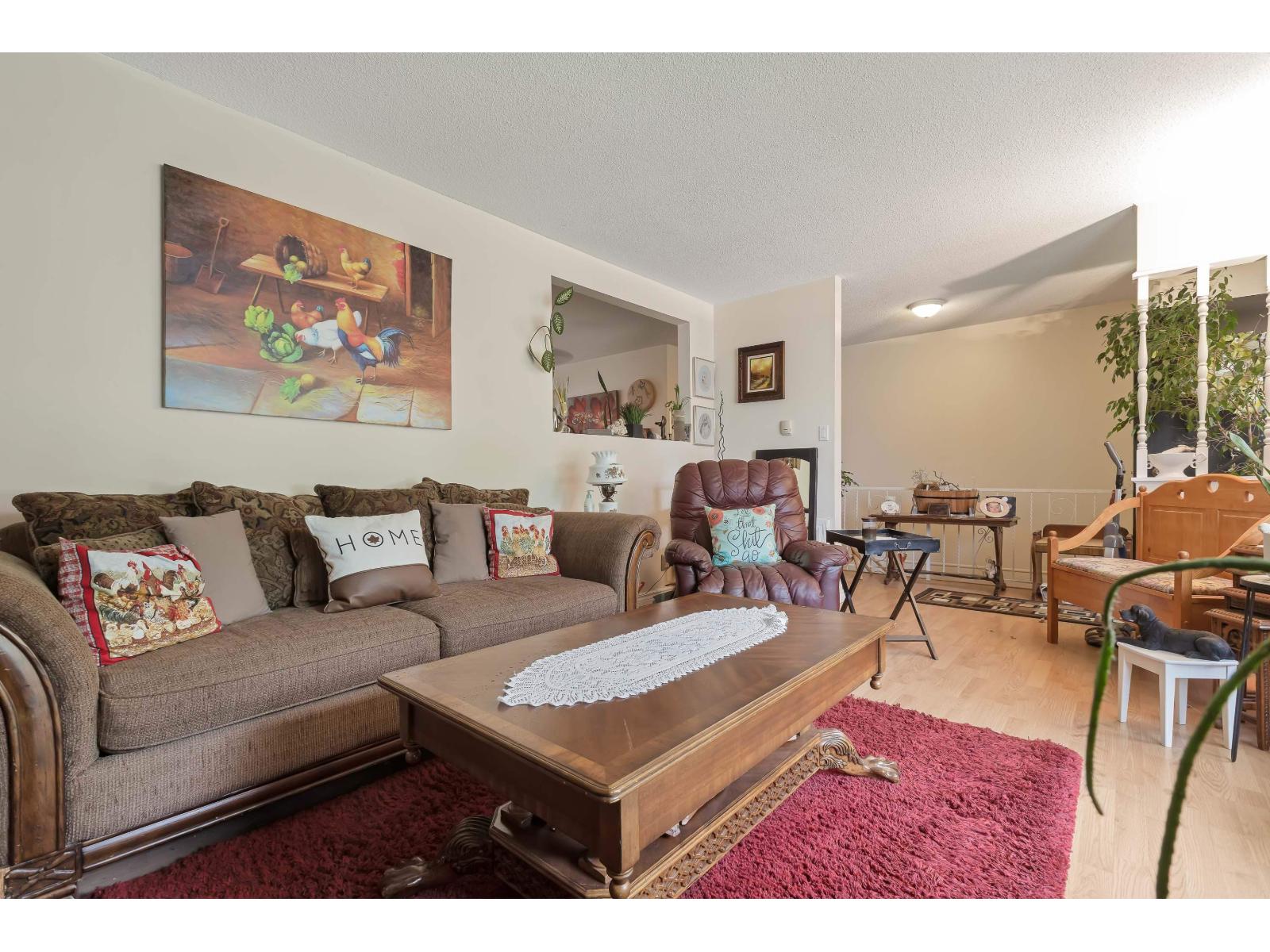 Photo 7 of 2136 Sherwood Crescent, Abbotsford BC