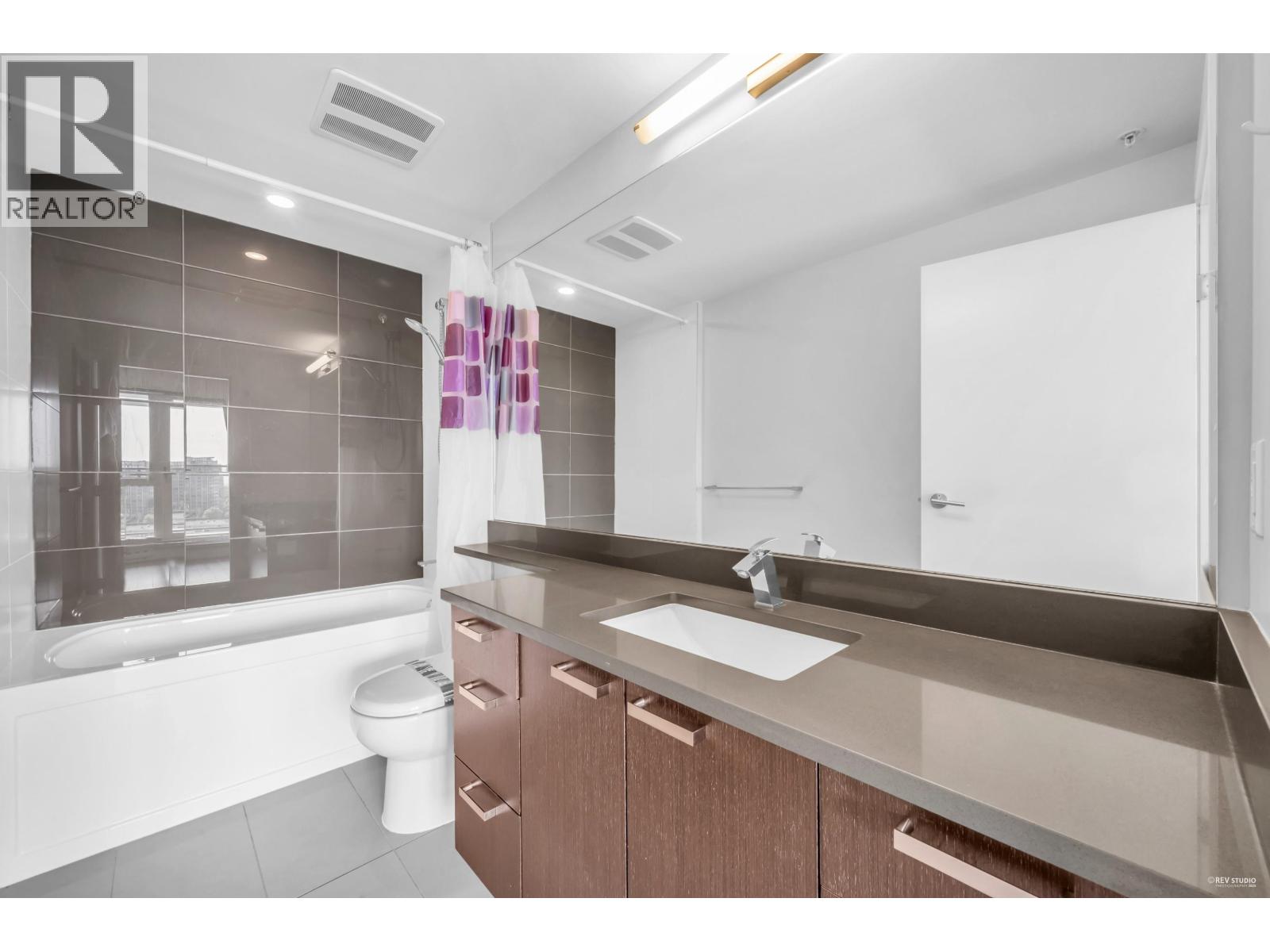 Photo 20 of 1505 7117 Elmbridge Way, Richmond BC
