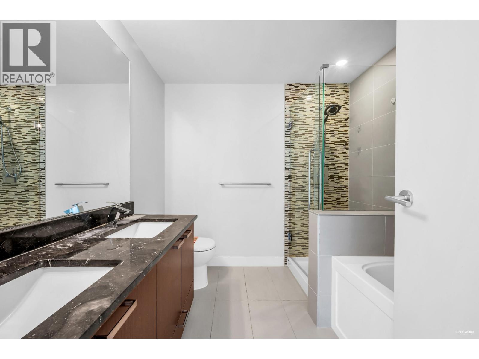 Photo 16 of 1505 7117 Elmbridge Way, Richmond BC