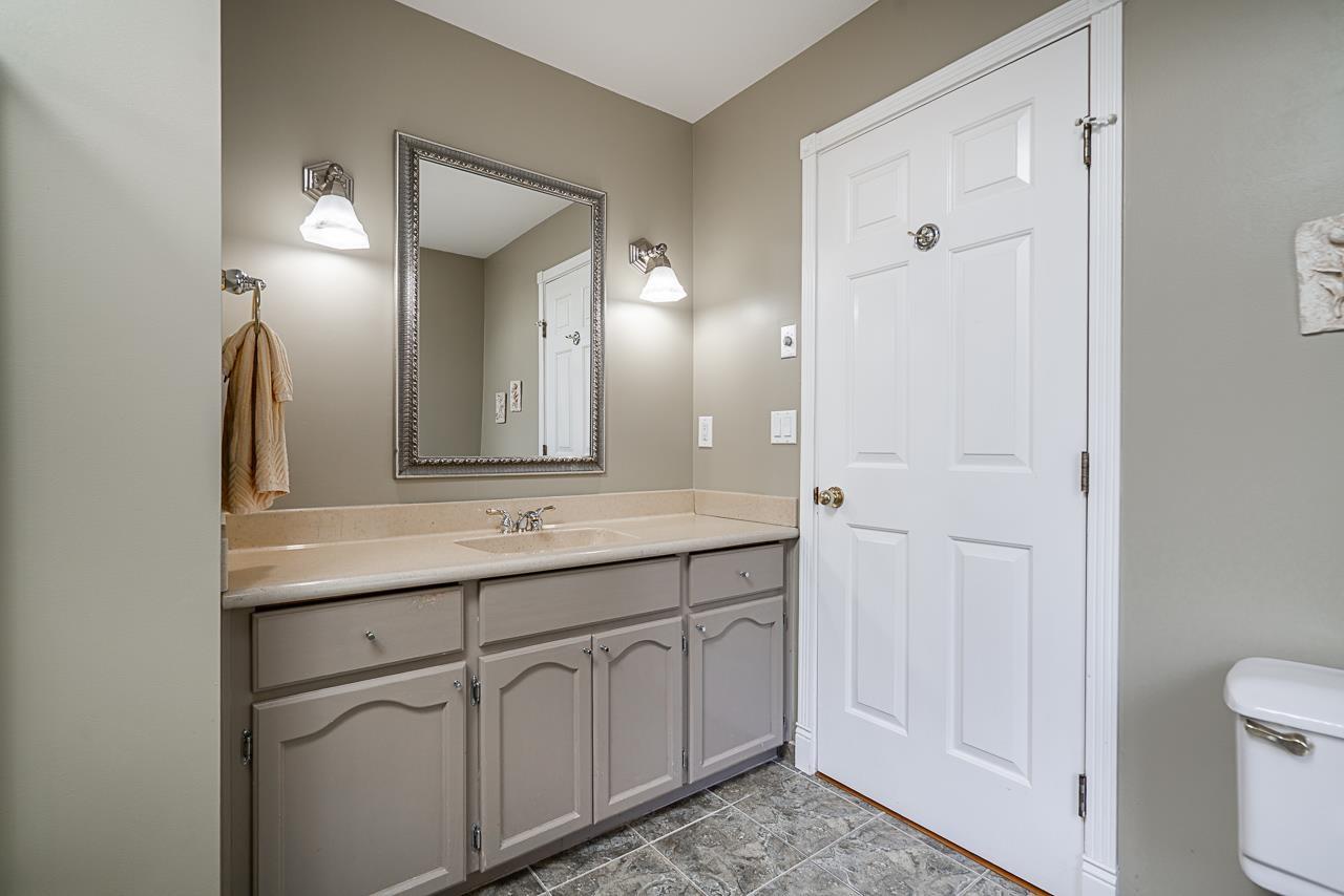 Photo 15 of 3387 196 A Street, Langley BC