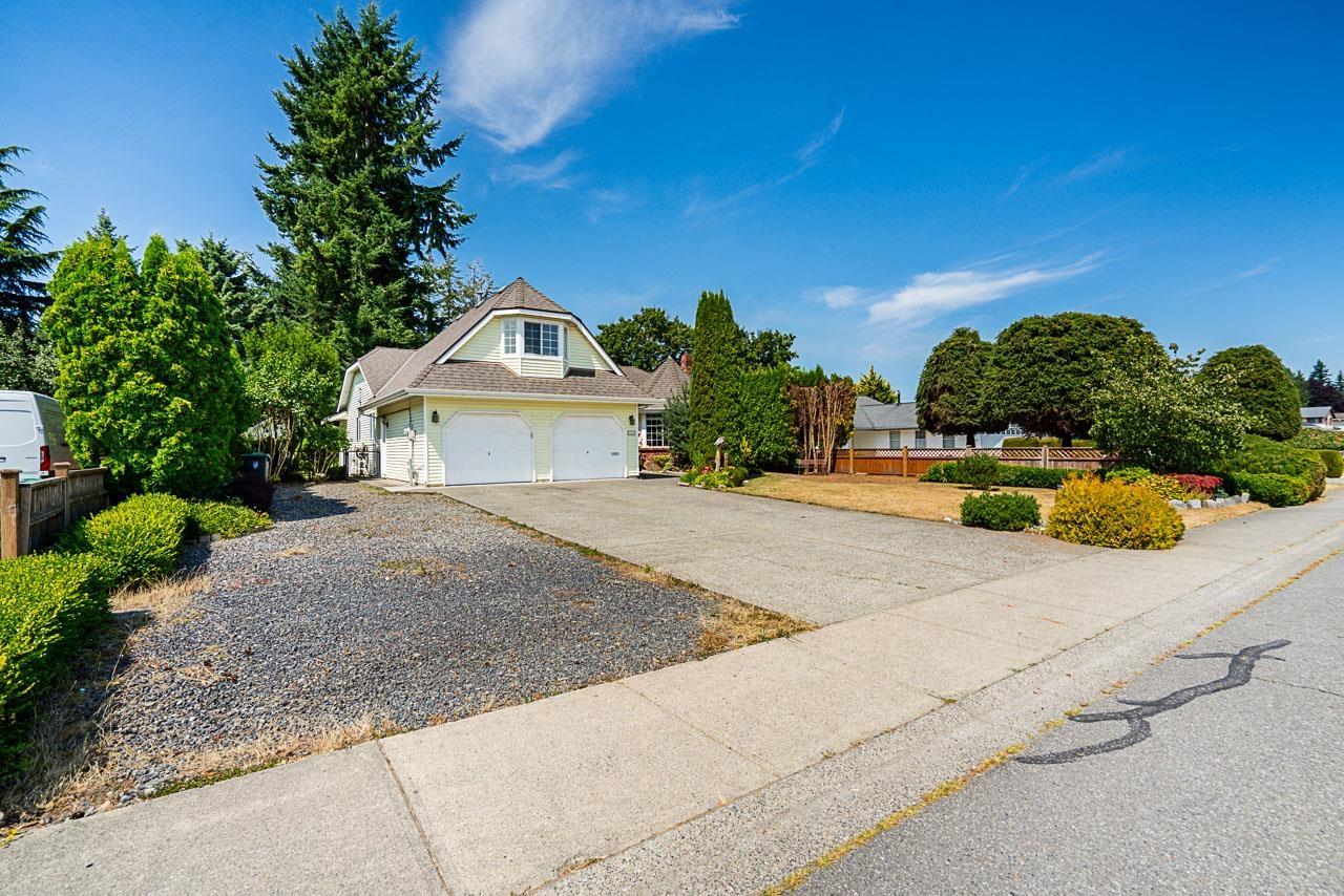 Photo 7 of 3387 196 A Street, Langley BC