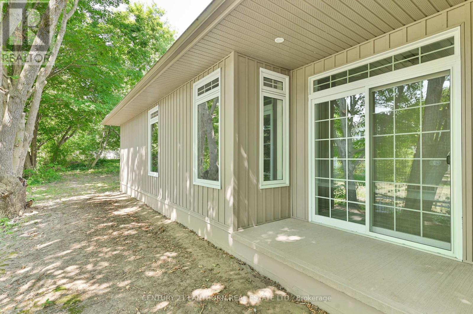Photo 25 of 112 Rollins Street, Centre Hastings ON