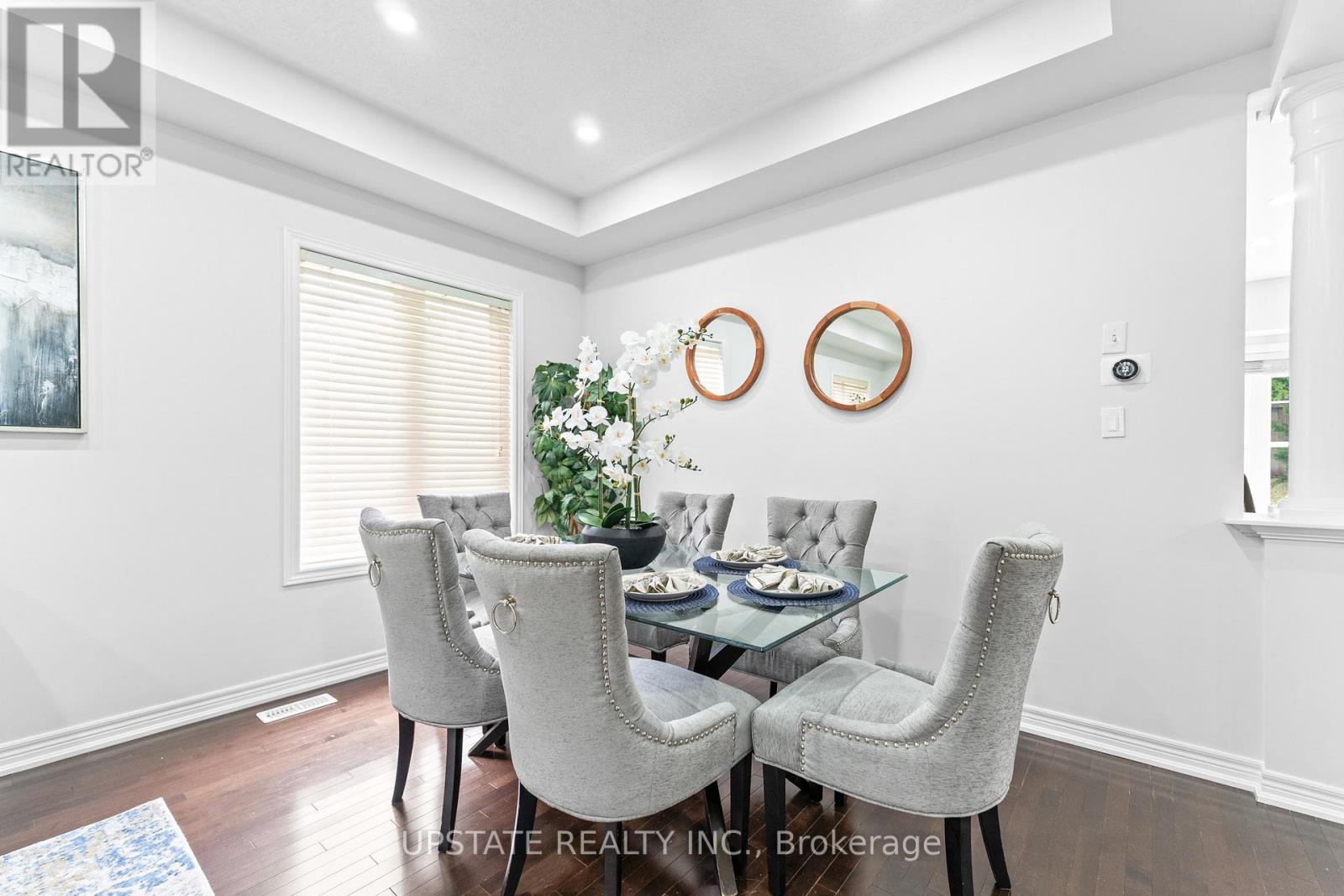 Photo 6 of 38 Stephanie Avenue, Brampton ON