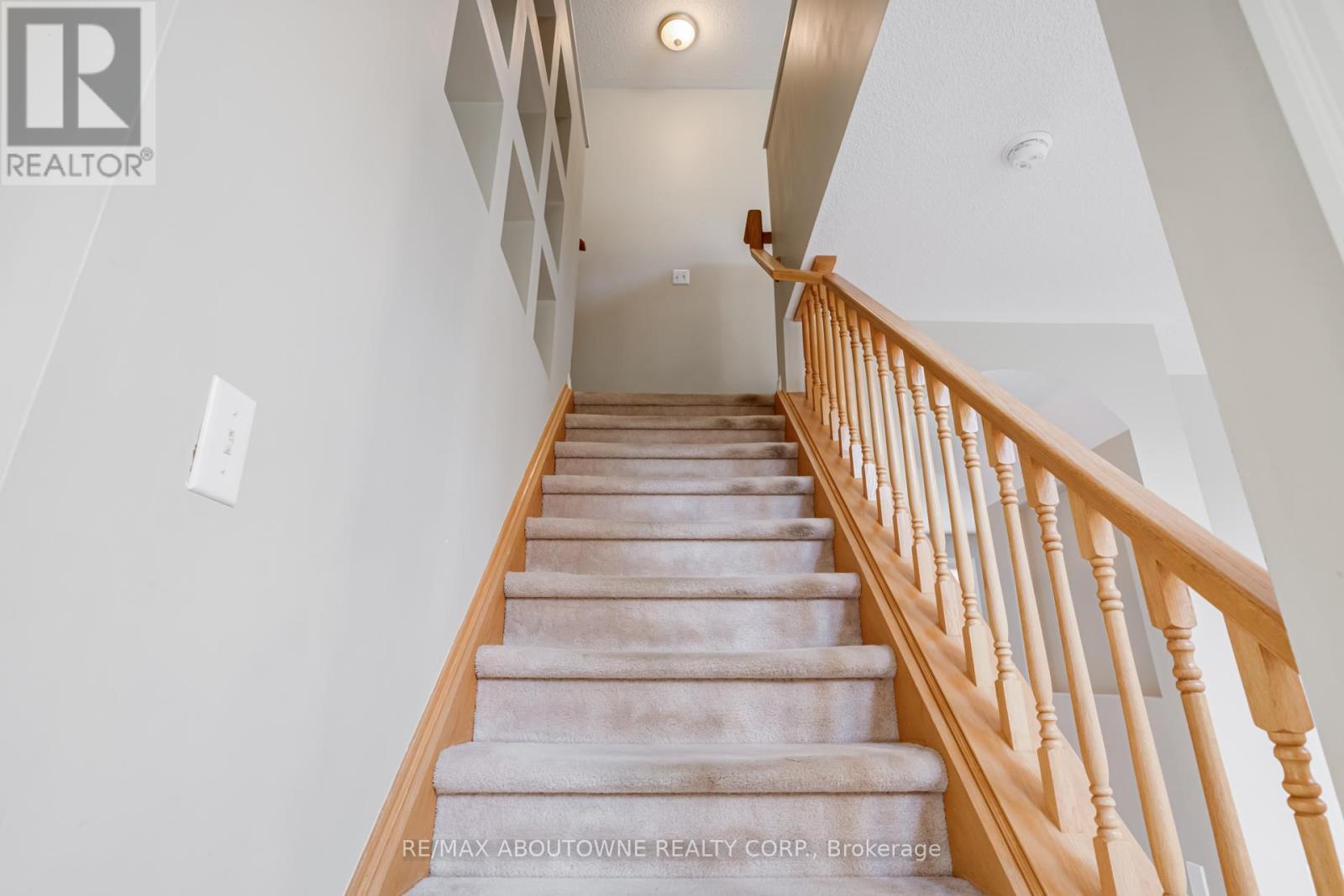 Photo 18 of 2245 Riverdale Place, Oakville ON