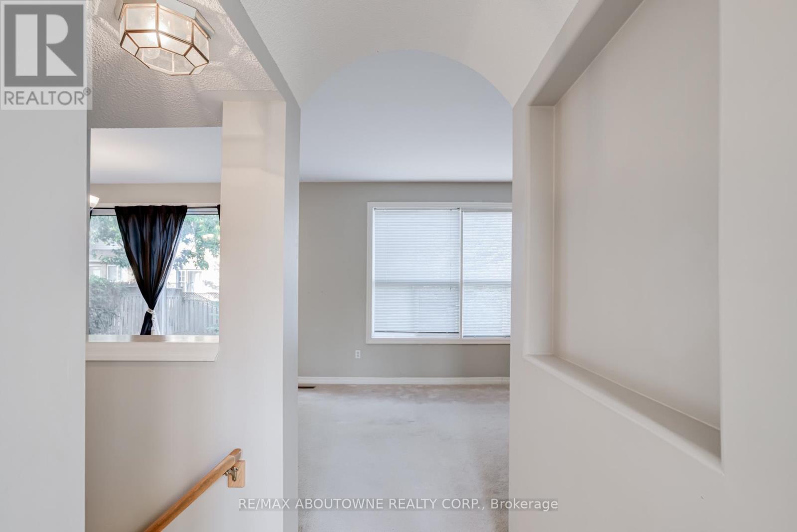 Photo 9 of 2245 Riverdale Place, Oakville ON