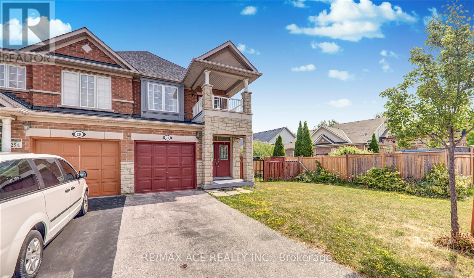 Photo 1 of 31 Cherryplum Way, Brampton ON