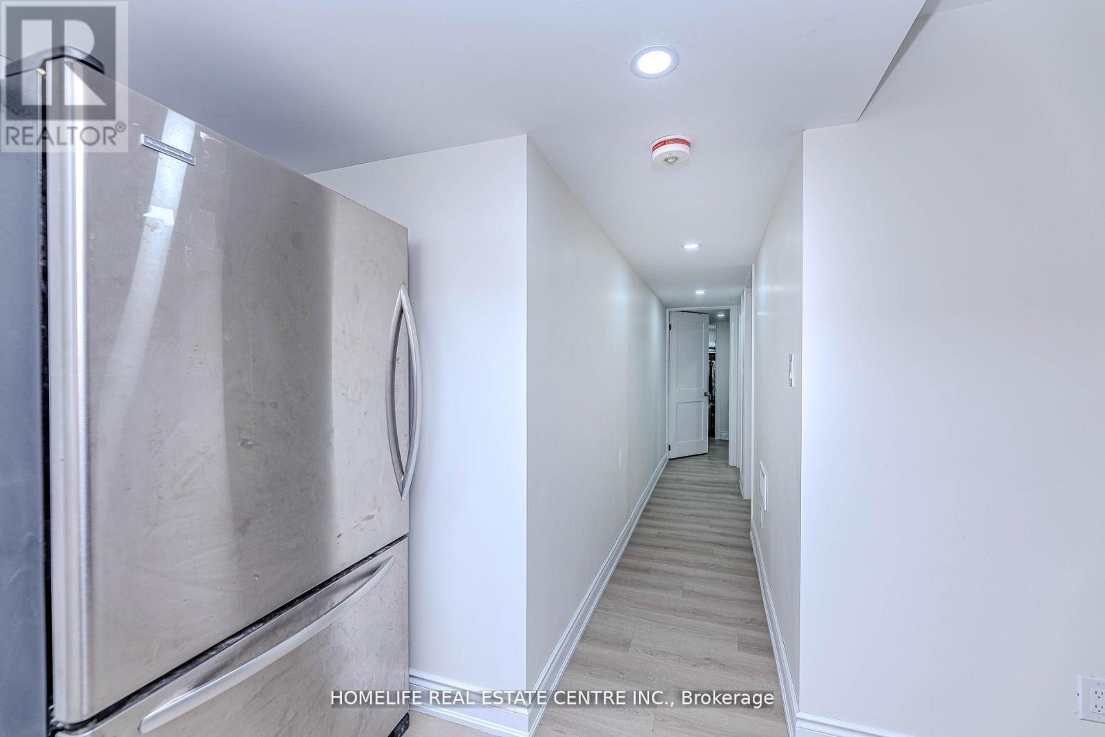 Photo 36 of 46 Lady Stewart Boulevard, Brampton ON