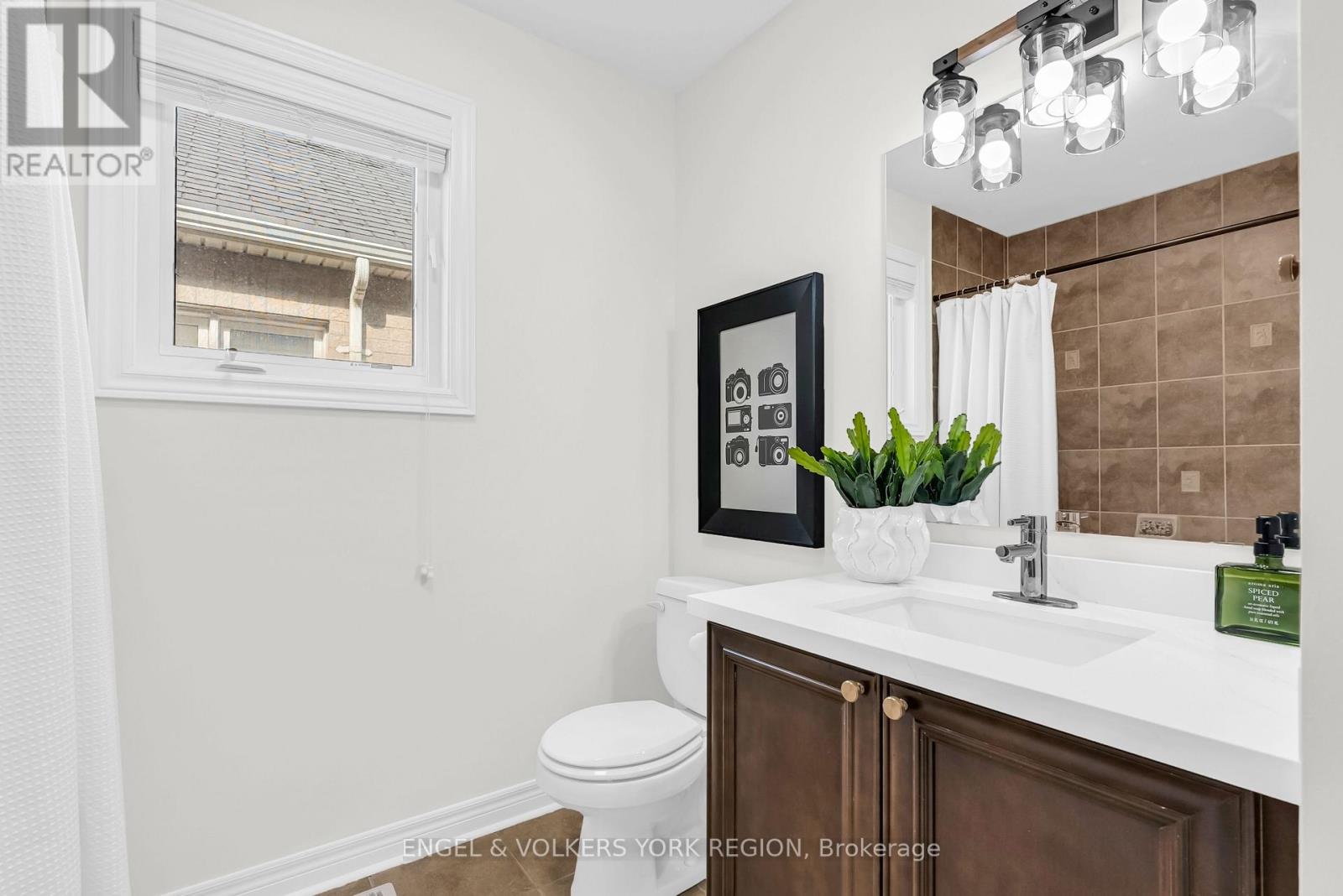 Photo 30 of 3236 Tacc Drive, Mississauga ON