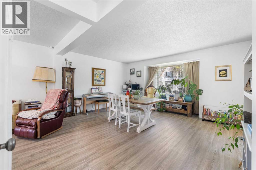 Single Family House for Sale in  Russet Road NE Renfrew Calgary 