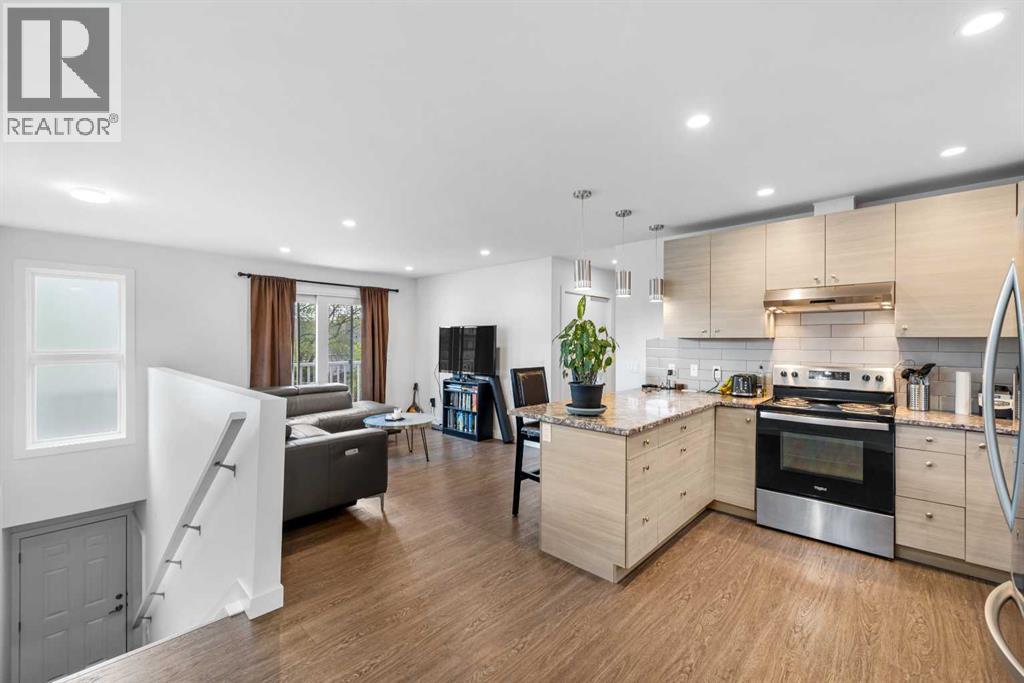 Single Family House for Sale in  Russet Road NE Renfrew Calgary 