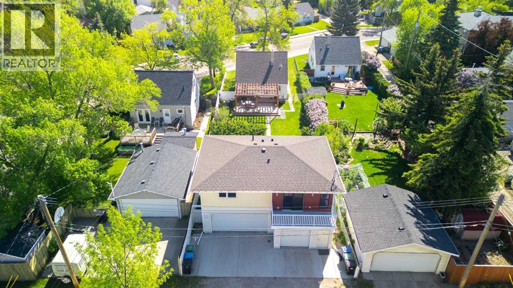 Single Family House for Sale in  Russet Road NE Renfrew Calgary 
