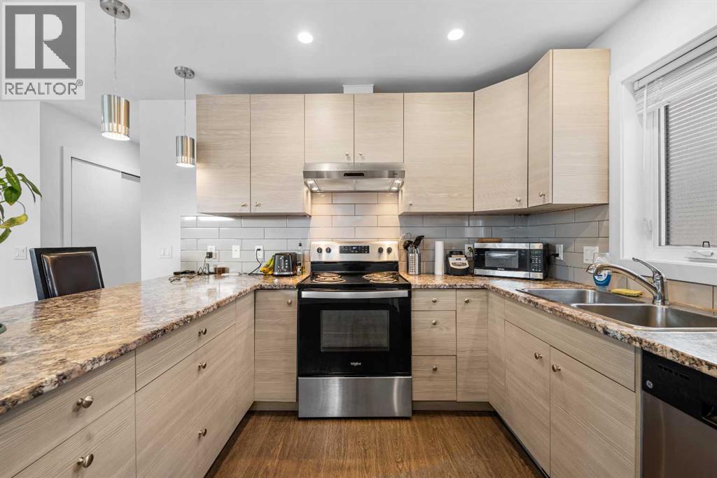 Single Family House for Sale in  Russet Road NE Renfrew Calgary 