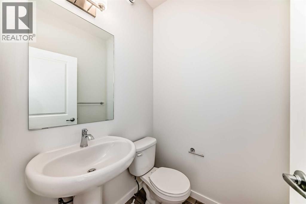 Single Family House for Sale in  Sheriff King Street SW Pine Creek Calgary 
