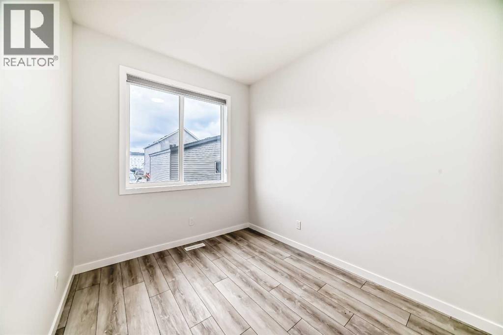 Single Family House for Sale in  Sheriff King Street SW Pine Creek Calgary 