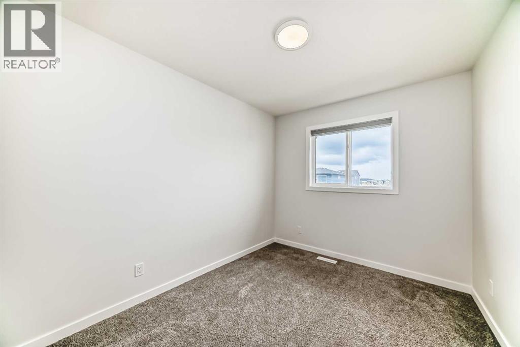 Single Family House for Sale in  Sheriff King Street SW Pine Creek Calgary 