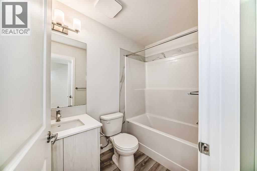 Single Family House for Sale in  Sheriff King Street SW Pine Creek Calgary 