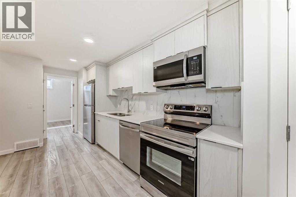 Single Family House for Sale in  Sheriff King Street SW Pine Creek Calgary 