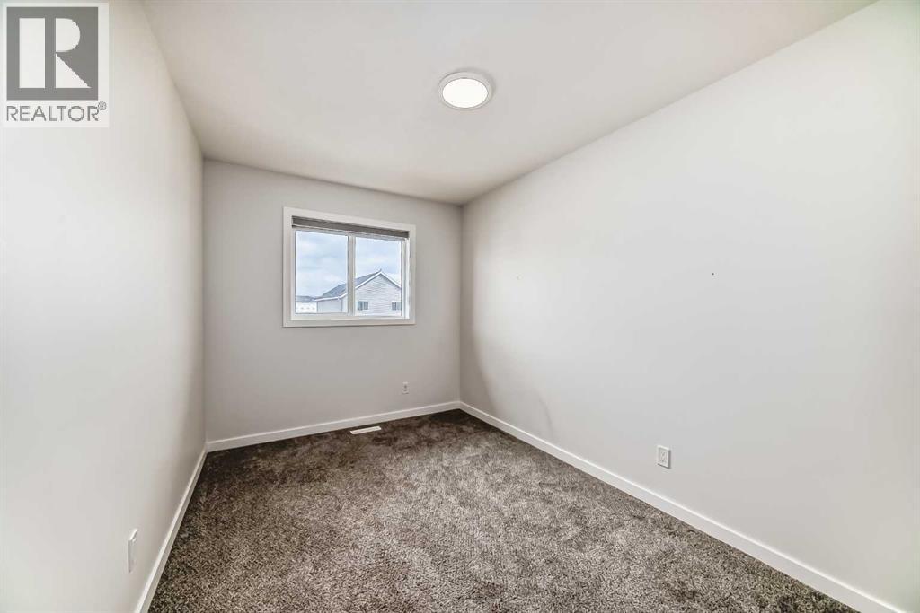 Single Family House for Sale in  Sheriff King Street SW Pine Creek Calgary 