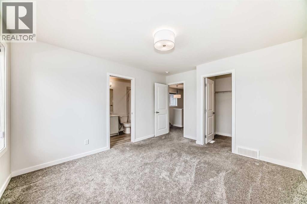 Single Family House for Sale in  Sheriff King Street SW Pine Creek Calgary 