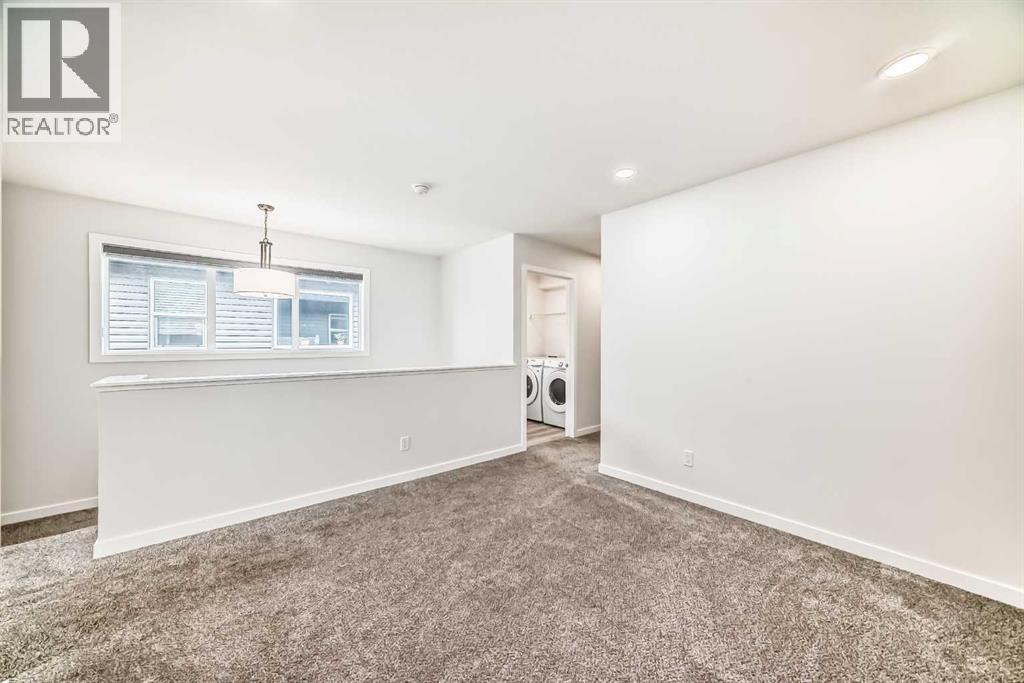 Single Family House for Sale in  Sheriff King Street SW Pine Creek Calgary 