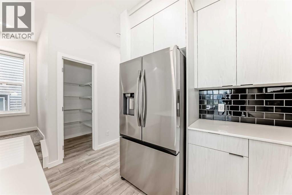 Single Family House for Sale in  Sheriff King Street SW Pine Creek Calgary 
