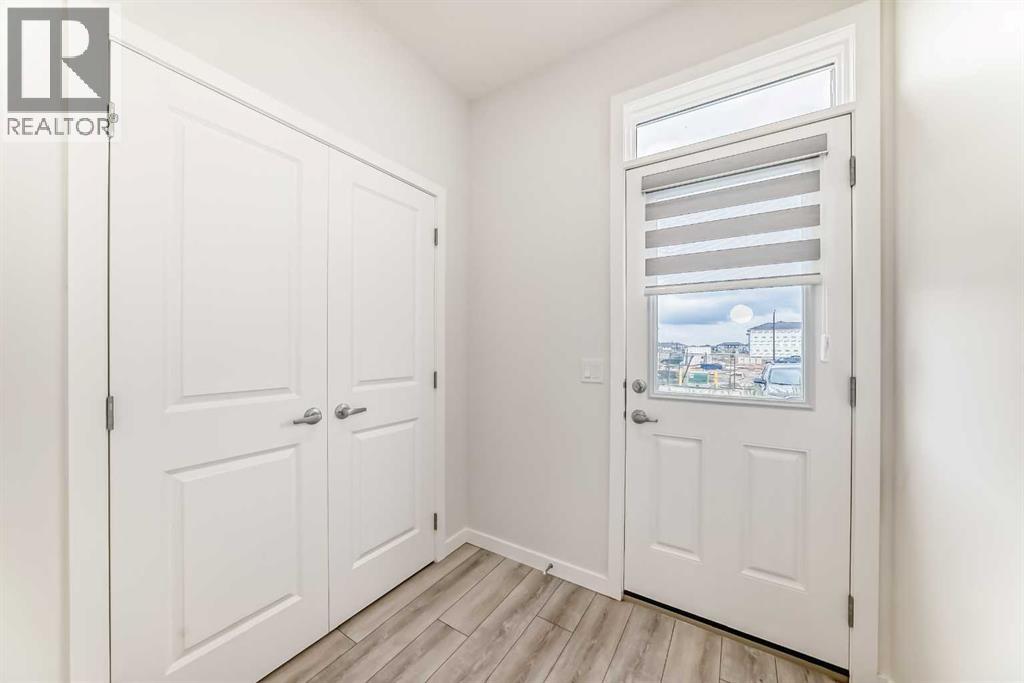 Single Family House for Sale in  Sheriff King Street SW Pine Creek Calgary 