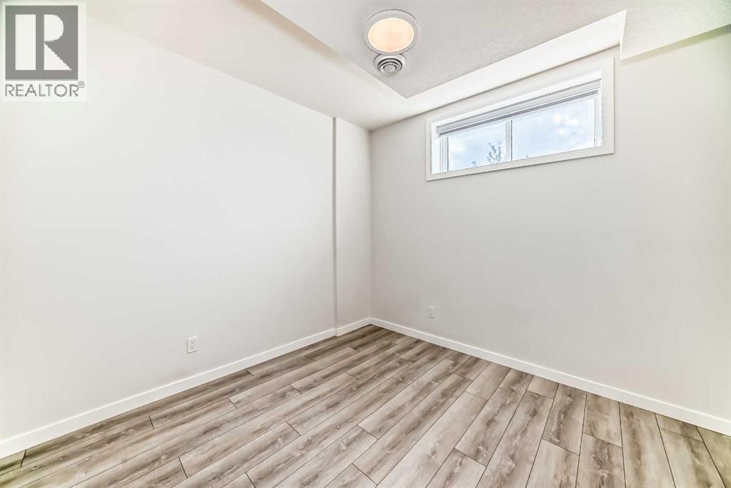 Single Family House for Sale in  Sheriff King Street SW Pine Creek Calgary 