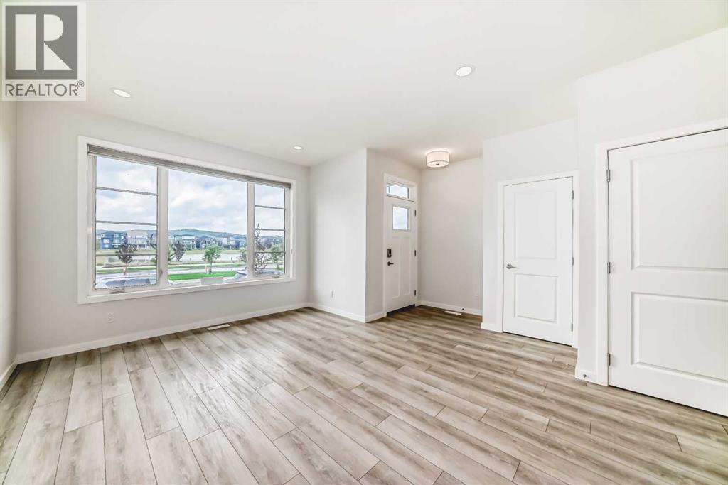 Single Family House for Sale in  Sheriff King Street SW Pine Creek Calgary 