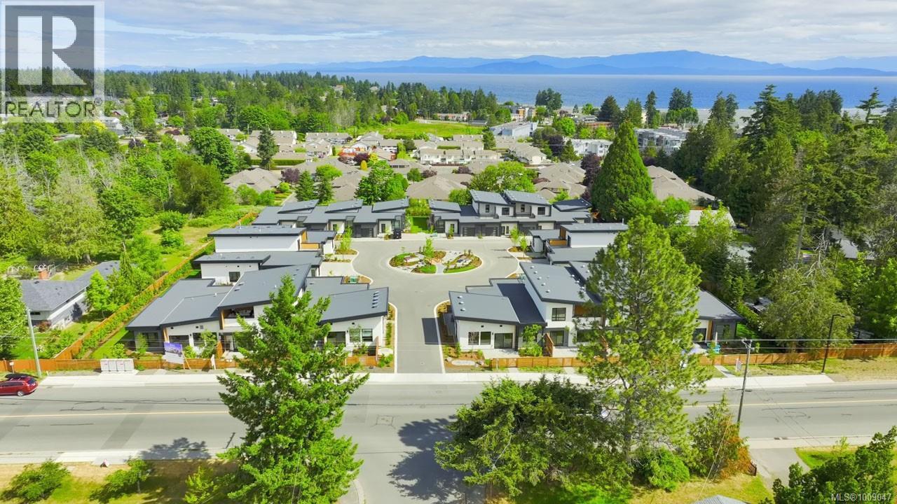 Photo 13 of 112 463 Hirst Ave, Parksville BC