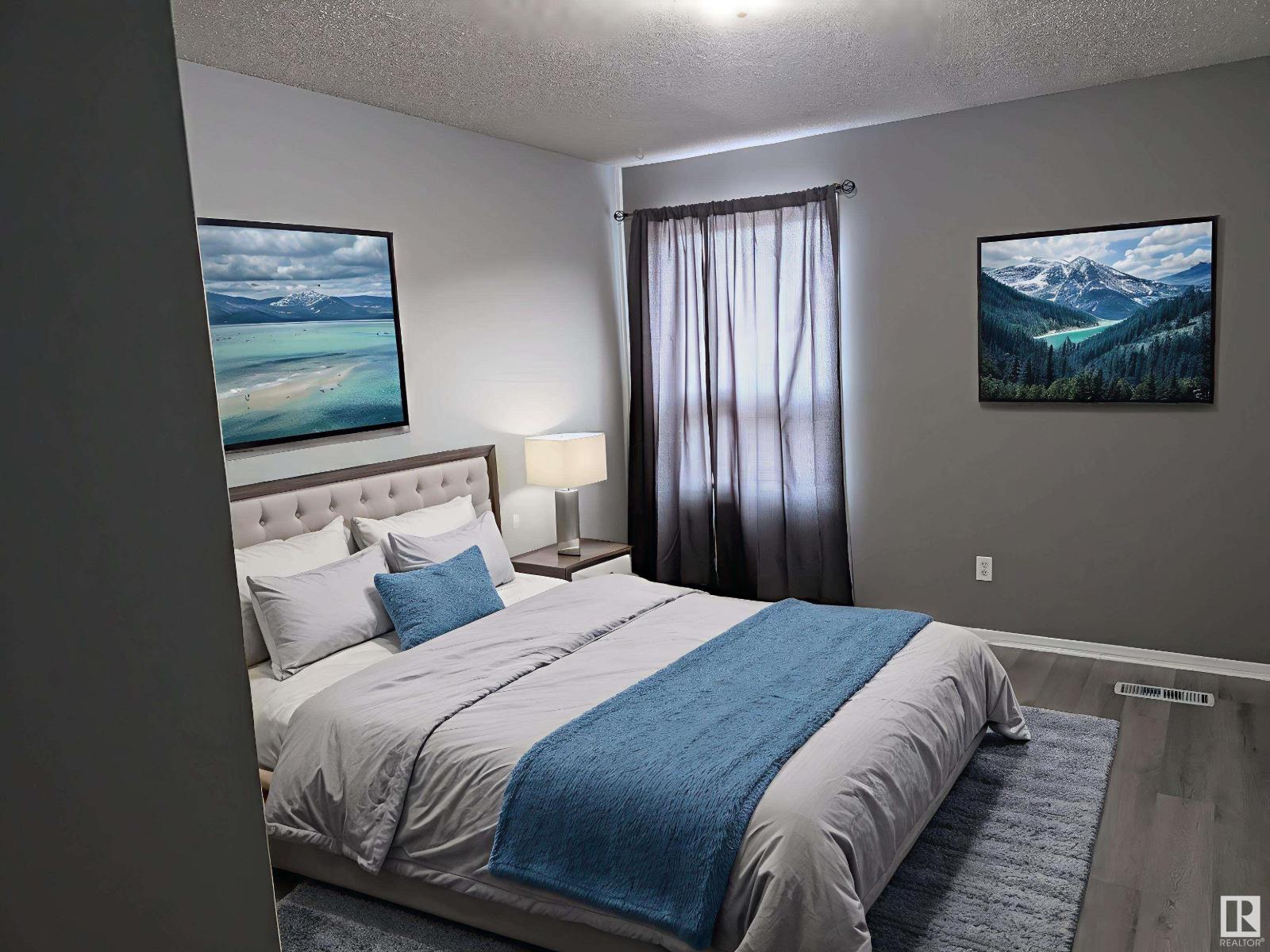 Photo 18 of 45 Lorelei Cl Nw, Edmonton AB