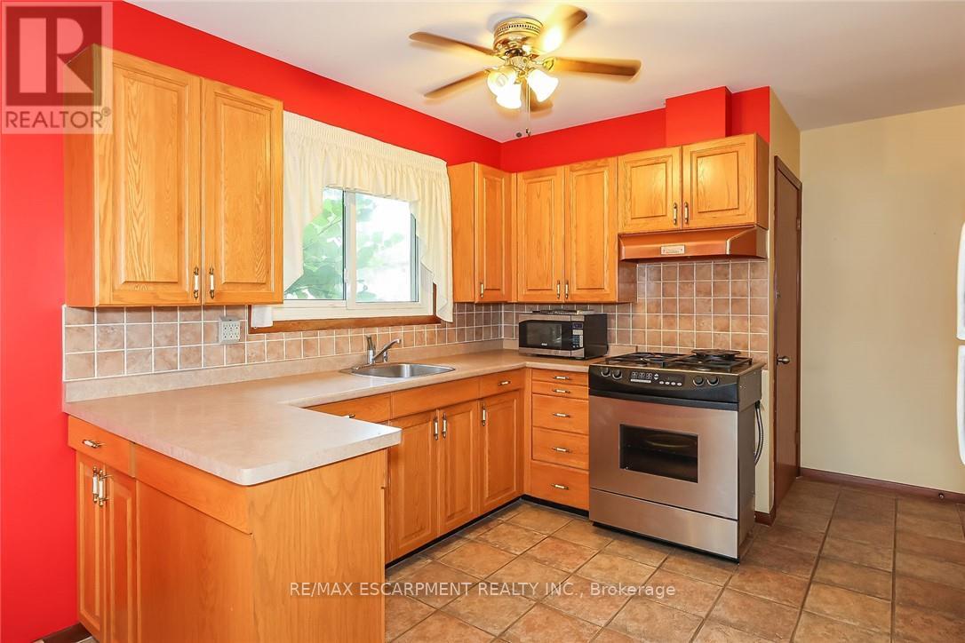 Photo 11 of 5750 Hodgson Avenue, Niagara Falls ON