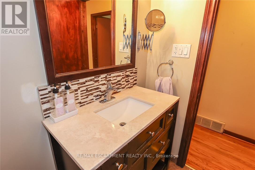 Photo 20 of 5750 Hodgson Avenue, Niagara Falls ON