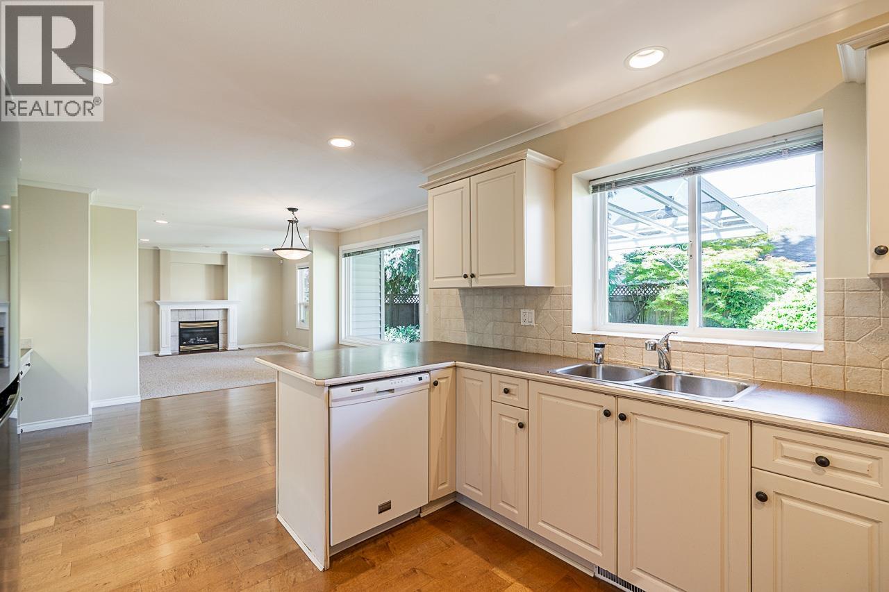 4949 WESTMINSTER AVENUE, Ladner