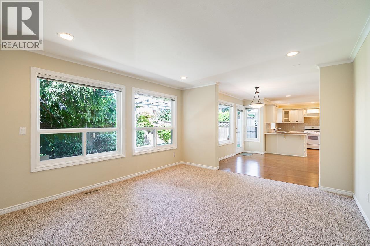 4949 WESTMINSTER AVENUE, Ladner