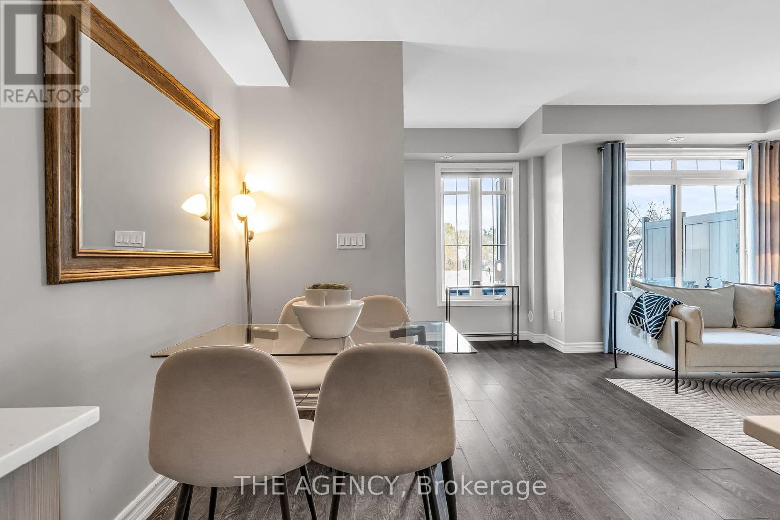 Photo 15 of 9 198 Pine Grove Road, Vaughan ON