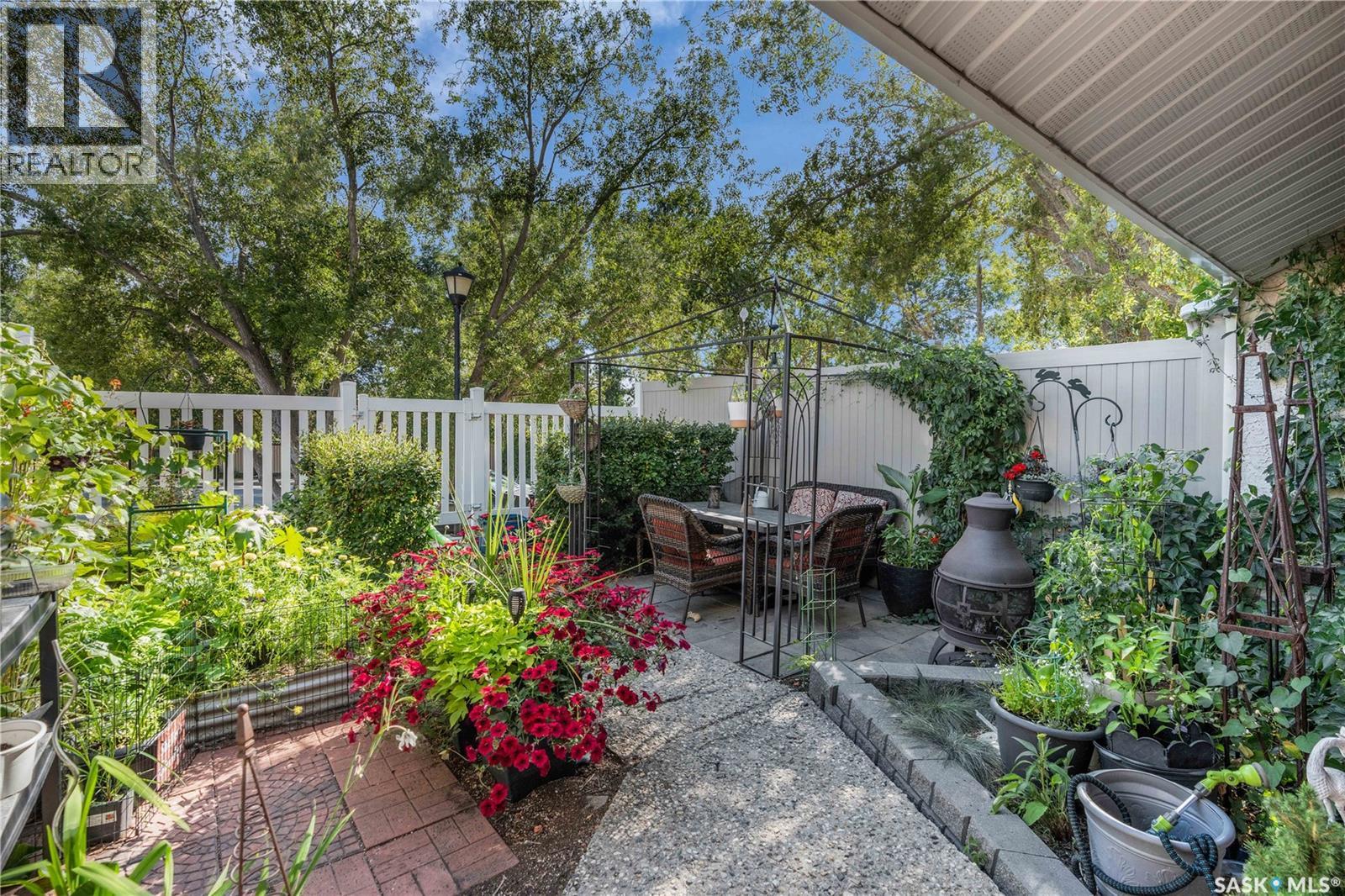 Photo 33 of 9 2338 Assiniboine Avenue E, Regina SK
