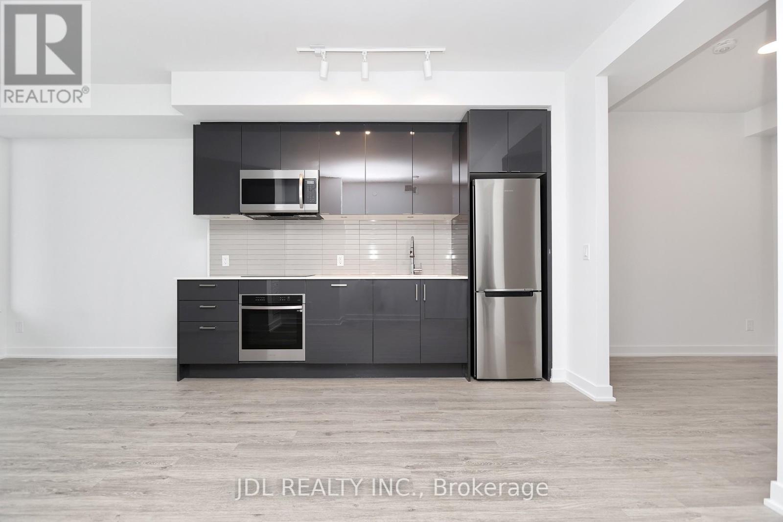 Photo 15 of 3615 1926 Lakeshore Boulevard W, Toronto ON